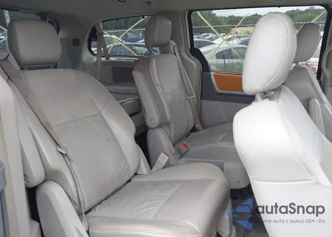 2008 Chrysler Town & Country Limited from USA, damaged, VIN 2A8HR64X88R759329